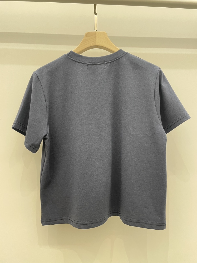 NYLON韓國代購女士新款26春夏人氣熱賣推薦職業真品時尚T恤NYLONT恤