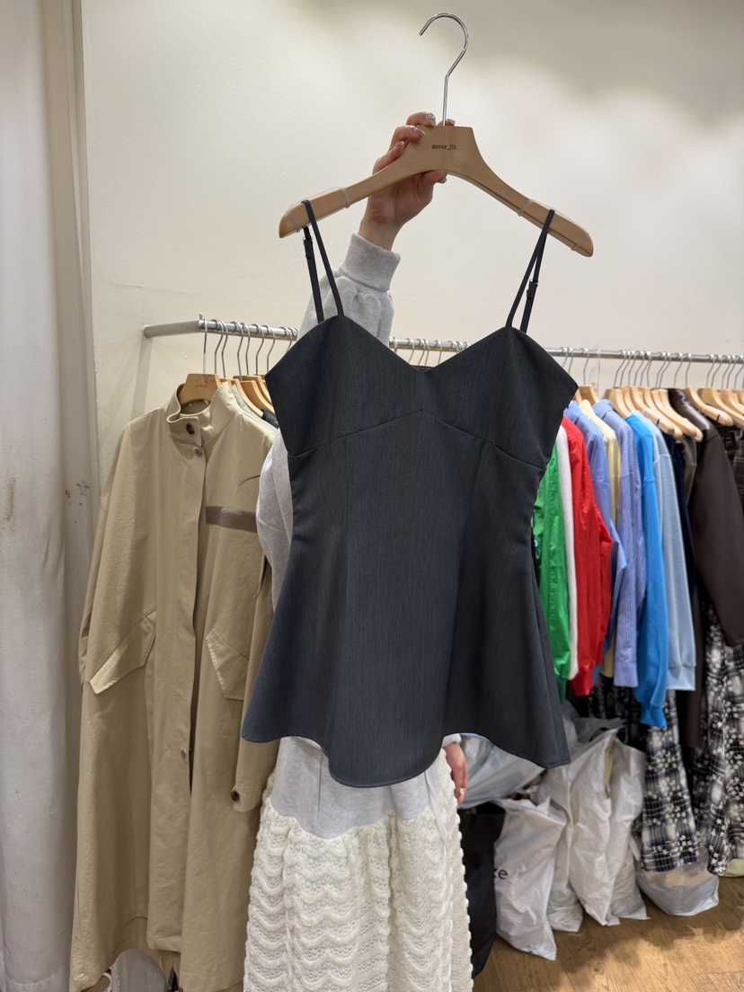 AUVERFIT韓國代購女士新品推薦時尚人氣職業26春夏吊帶背心AUVERFIT吊帶/背心圖色2灰色