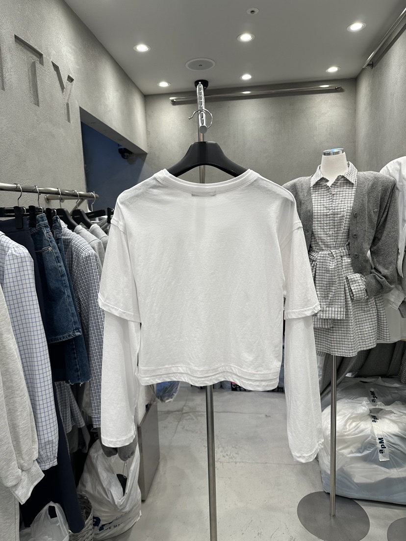 CELEBRITY-A東大門直郵女士新品熱賣職業真品人氣長袖T恤CELEBRITY-A長袖T恤