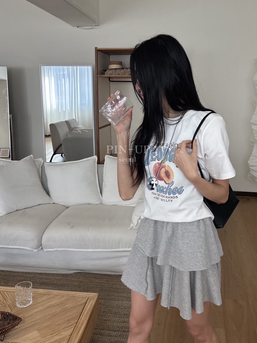 PIN-UP韓國代購女裝新品真品推薦時尚職業26春夏熱賣T恤PIN-UPT恤