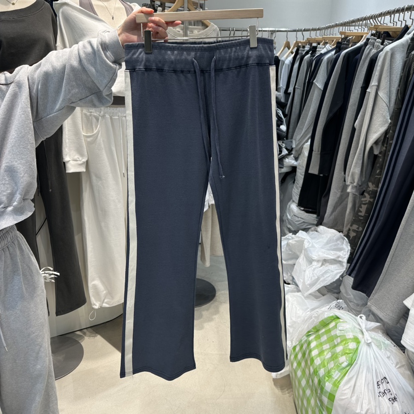 W.FATAL東大門實拍女裝新品人氣推薦休閑職業26春夏休閑褲W.FATAL休閑褲圖色1