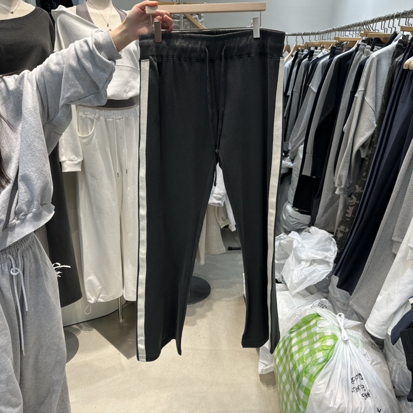 W.FATAL東大門實拍女裝新品人氣推薦休閑職業26春夏休閑褲W.FATAL休閑褲圖色2