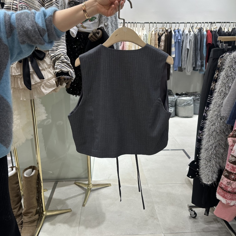 JENNY 1976東大門代購女裝新款熱賣推薦人氣26春夏職業馬甲JENNY 1976馬甲