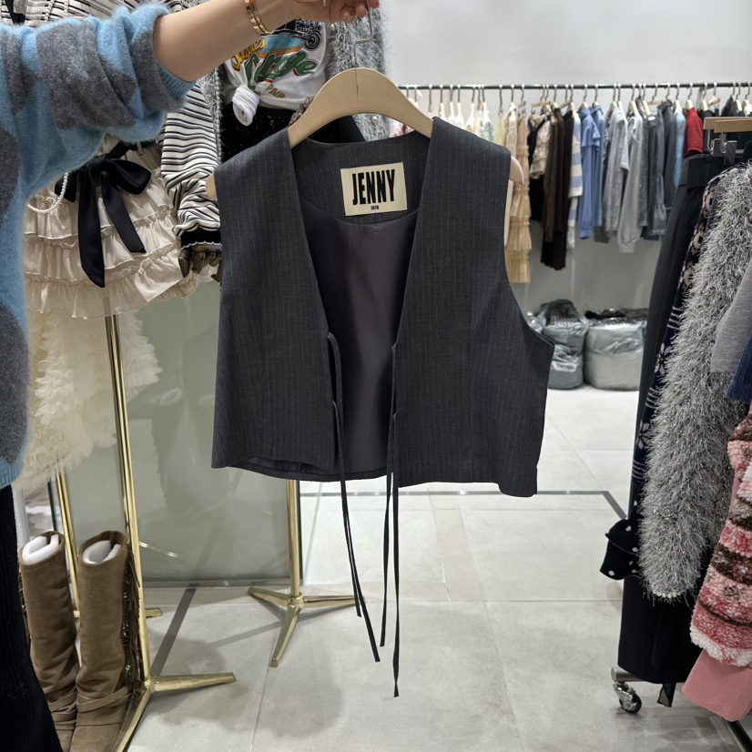 JENNY 1976東大門代購女裝新款熱賣推薦人氣26春夏職業馬甲JENNY 1976馬甲圖色1墨色