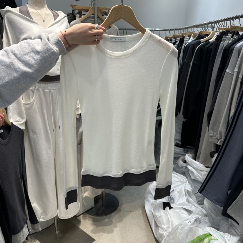 W.FATAL東大門直郵女士新款26春夏時尚休閑真品長袖T恤羊毛W.FATAL長袖T恤圖色1