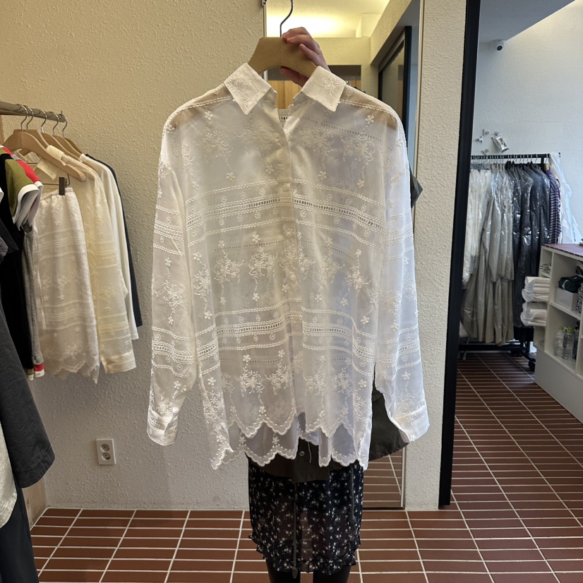 CHOI-L韓國代購女士新品休閑職業時尚人氣襯衫蕾絲衫刺繡CHOI襯衫/蕾絲衫圖色1