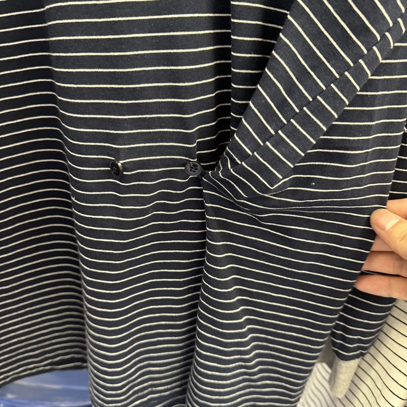 AMOUR東大門代購女裝新品人氣真品時尚26春夏熱賣長袖T恤AMOUR長袖T恤