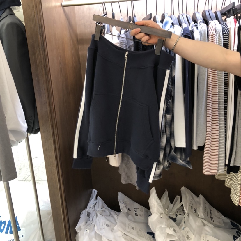 VIRKIN韓國直郵女裝新品推薦熱賣人氣真品時尚休閑夾克拉鏈VIRKIN夾克圖色2