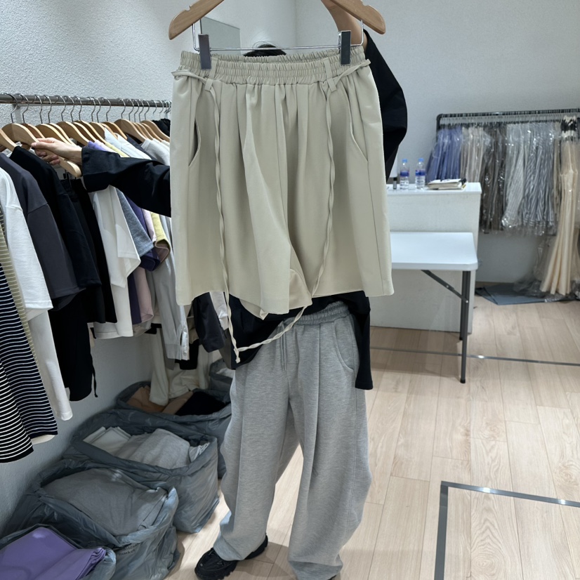 EPIC-S東大門代購女裝新款熱賣職業時尚人氣26春夏短褲含腰繩EPIC-S短褲圖色1