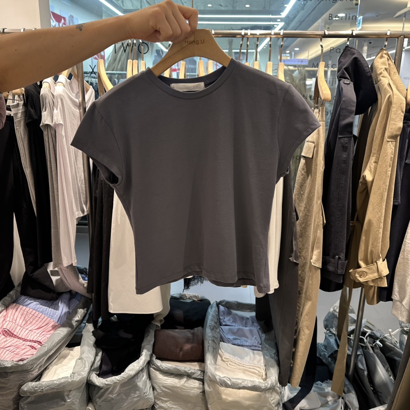 HONG.U韓國直郵女裝新品熱賣26春夏職業人氣時尚推薦T恤HONG.UT恤圖色2墨色