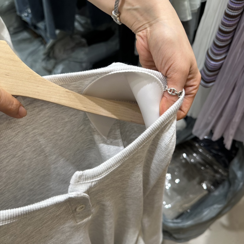 PART3東大門實拍女士新款推薦熱賣職業人氣長袖T恤假兩件Part.3長袖T恤