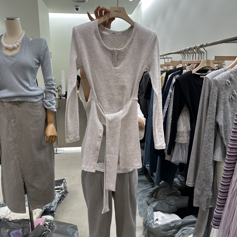 PART3東大門實拍女士新款推薦熱賣職業人氣長袖T恤假兩件Part.3長袖T恤圖色1