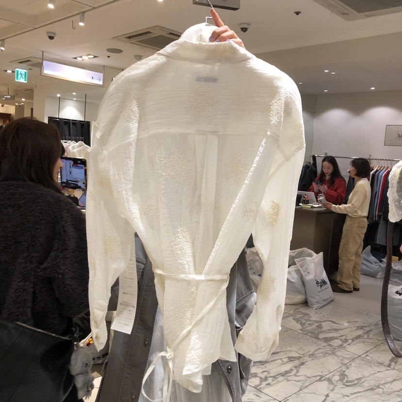 TEMPTING東大門直郵女裝新品時尚推薦真品襯衫蕾絲衫含腰繩TEMPTING襯衫/蕾絲衫