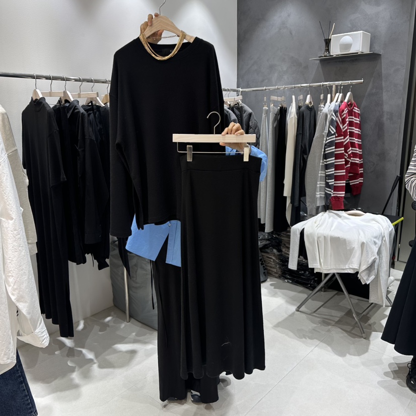 OPEN韓國直郵女士新品時尚熱賣人氣26春夏真品套裝兩件套OPEN套裝圖色2黑色