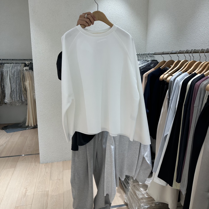 EPIC-S東大門實拍女士新品熱賣推薦真品時尚26春夏長袖T恤EPIC-S長袖T恤圖色3