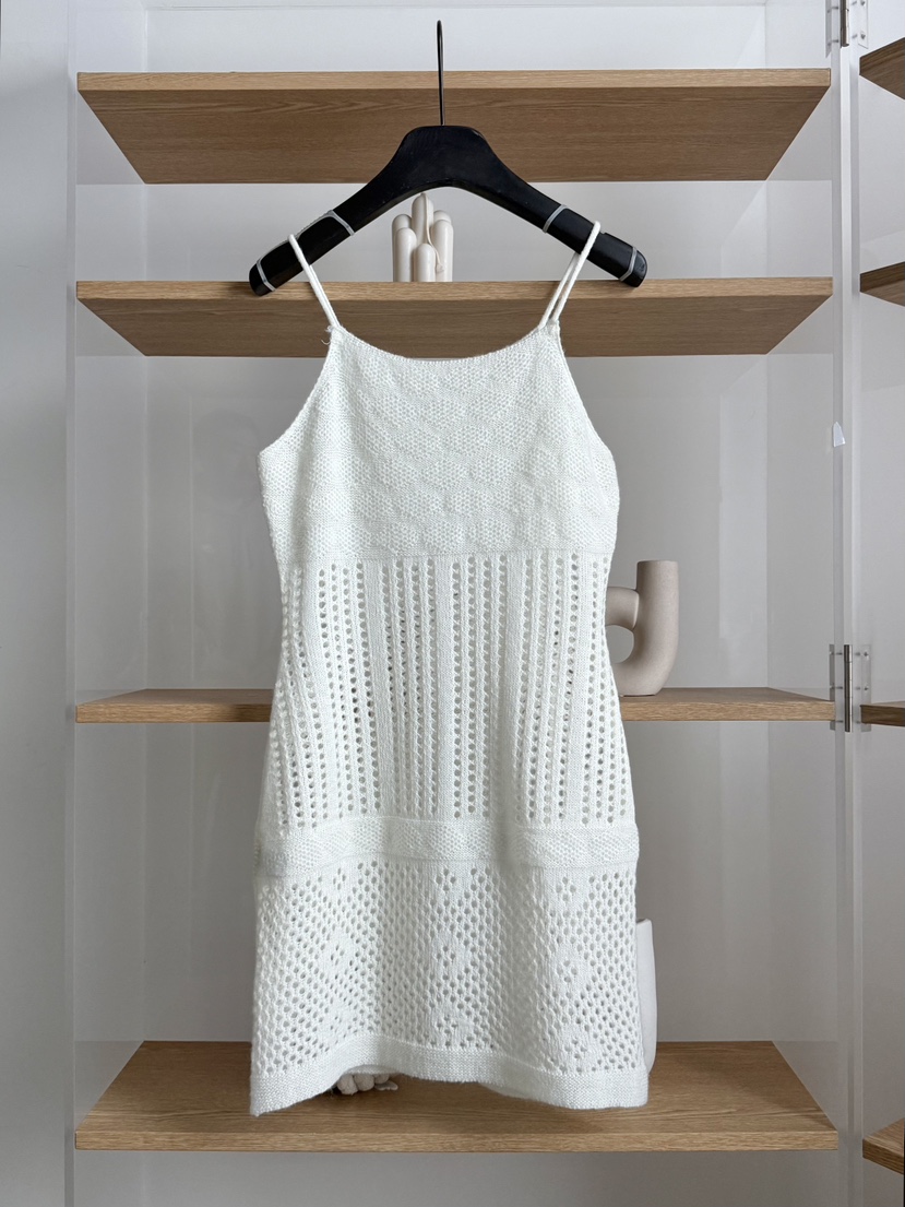 LARCENCICL/BESO韓國代購女裝新品真品時尚推薦人氣連衣裙LARCENCICL/BESO連衣裙