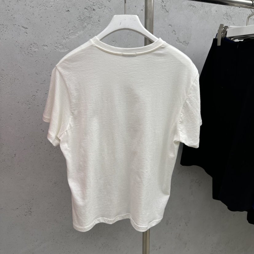 SIXTEEN東大門直郵女裝新品時尚推薦熱賣職業人氣真品T恤SIXTEENT恤