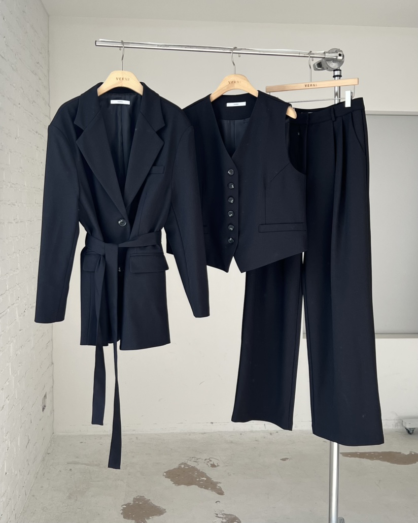 VERNI東大門直郵女士新款休閑時尚推薦真品熱賣夾克含腰帶VERNI夾克