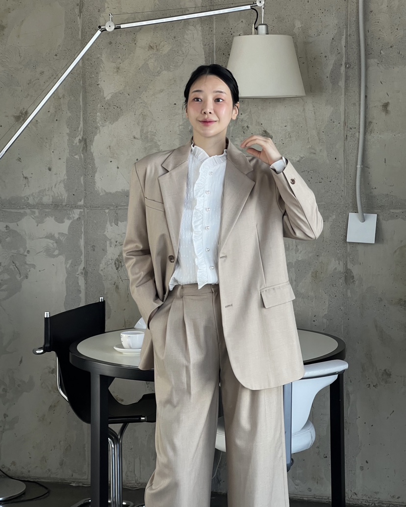 VERNI東大門直郵女士新款休閑時尚推薦真品熱賣夾克含腰帶VERNI夾克