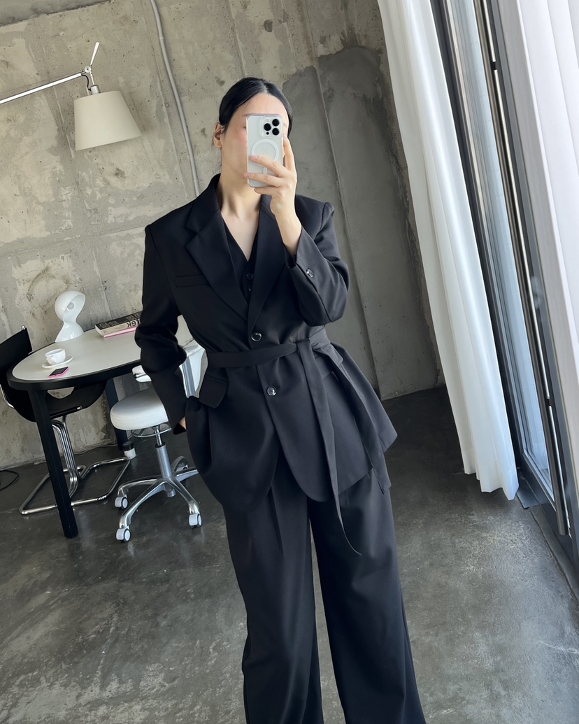 VERNI東大門直郵女士新款休閑時尚推薦真品熱賣夾克含腰帶VERNI夾克