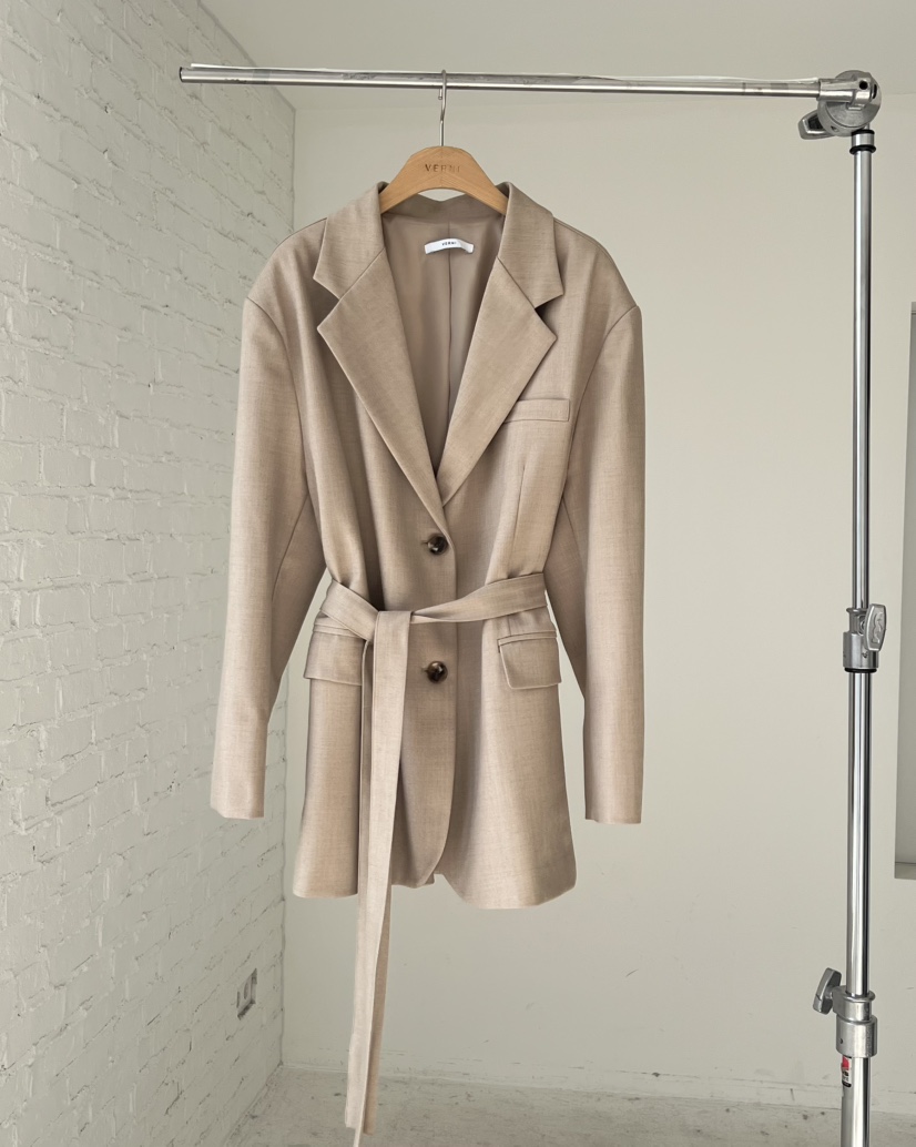 VERNI東大門直郵女士新款休閑時尚推薦真品熱賣夾克含腰帶VERNI夾克圖色1