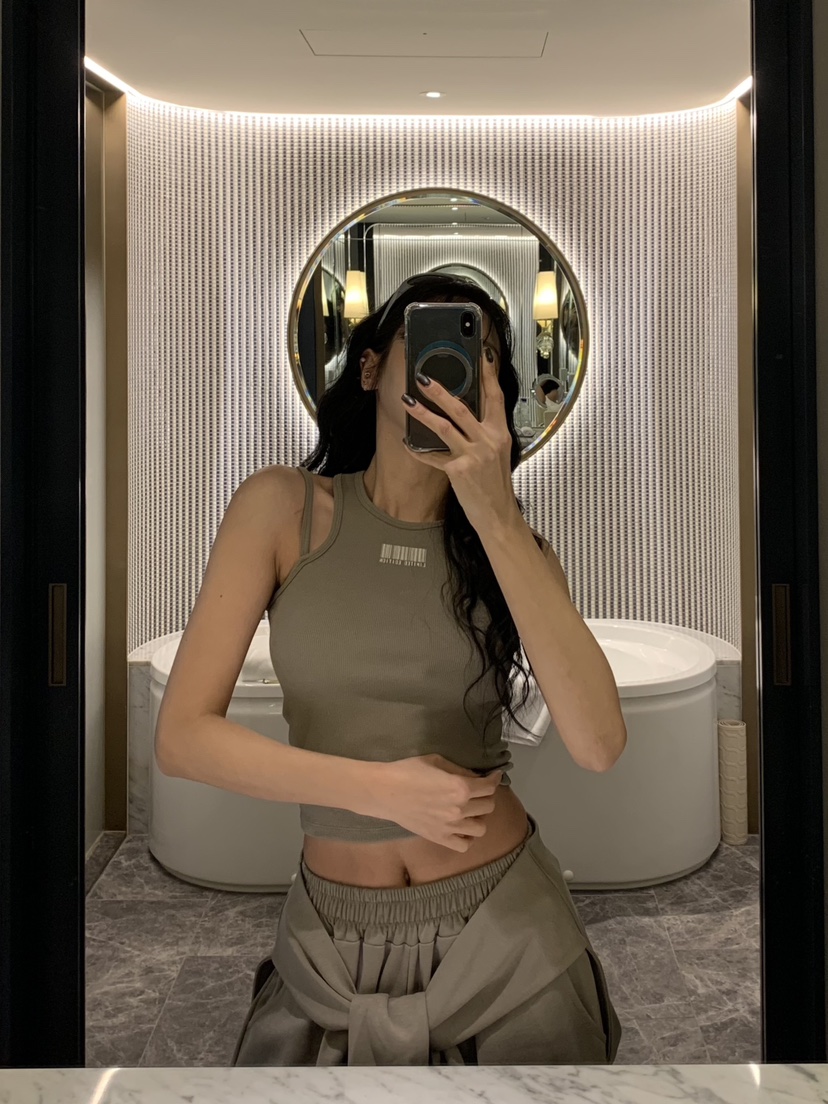 BADCALM韓國直郵女士新款人氣時尚職業推薦真品休閑吊帶背心BADCALM吊帶/背心