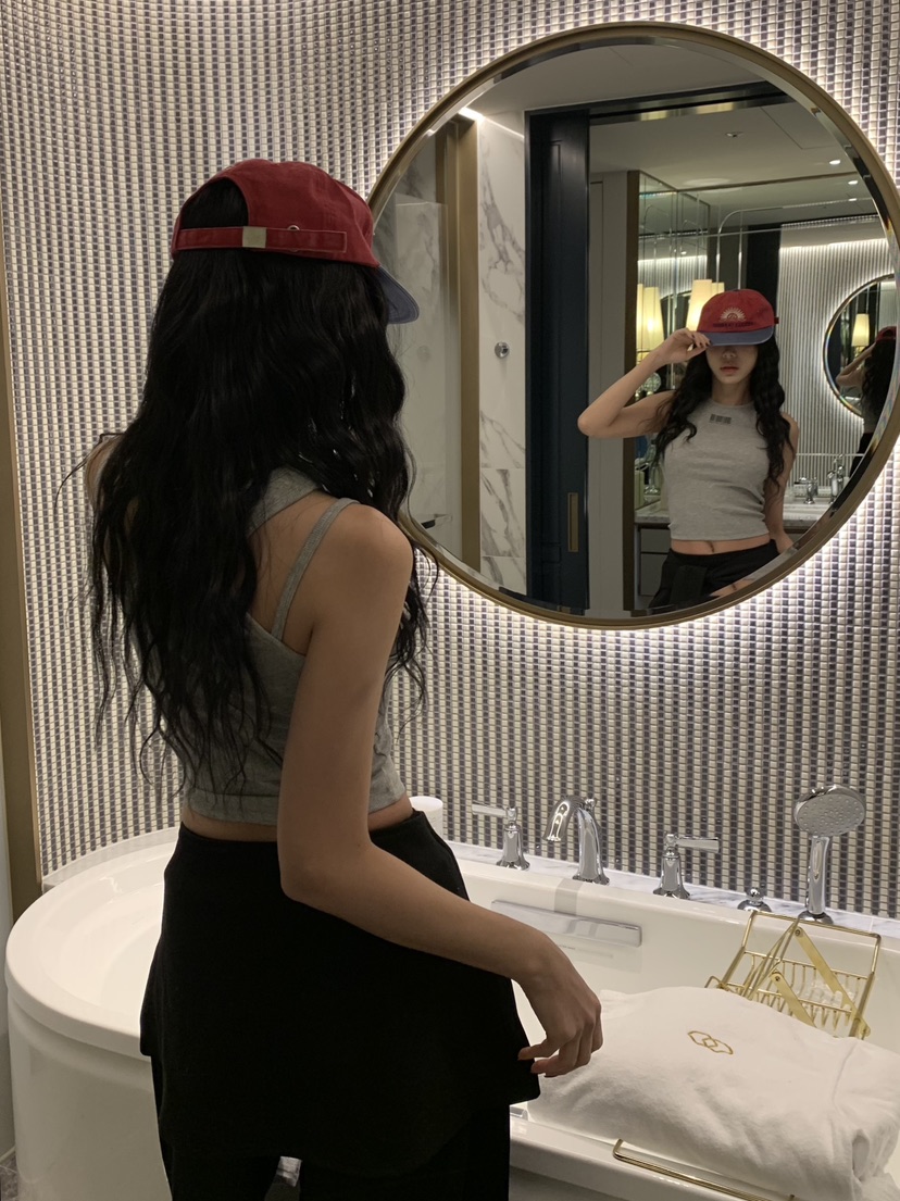 BADCALM韓國直郵女士新款人氣時尚職業推薦真品休閑吊帶背心BADCALM吊帶/背心