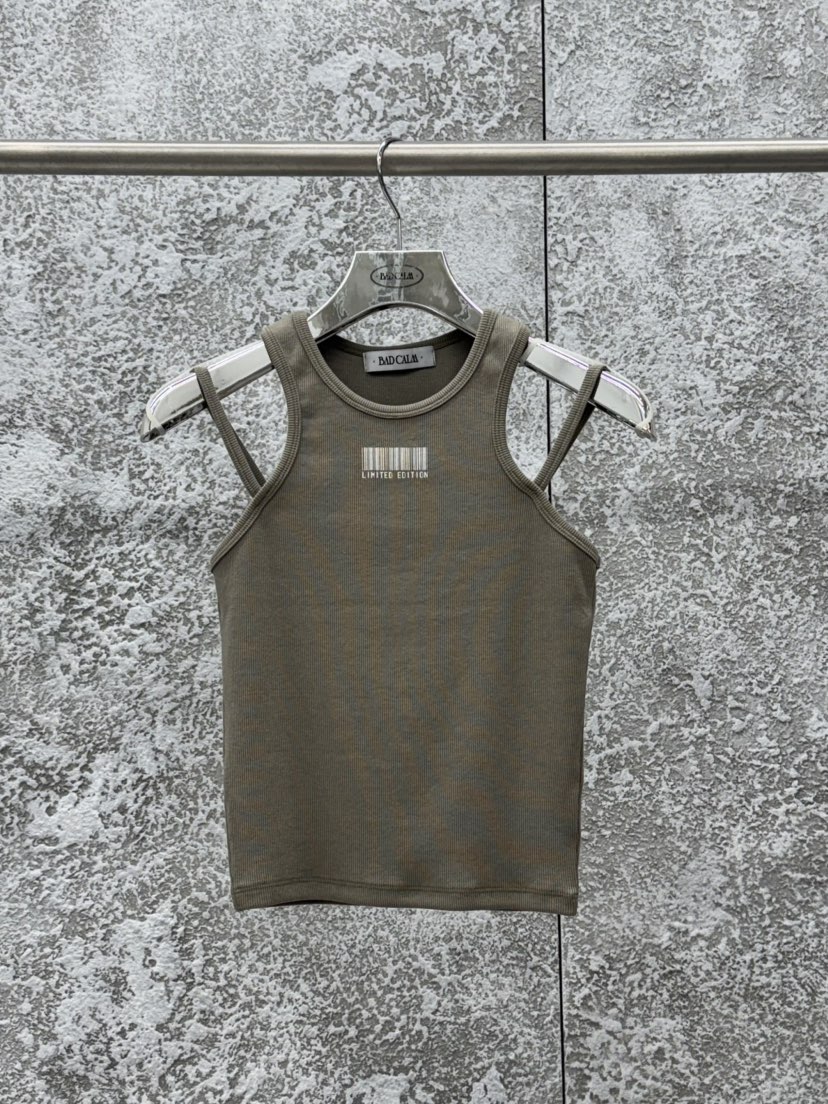 BADCALM韓國直郵女士新款人氣時尚職業推薦真品休閑吊帶背心BADCALM吊帶/背心圖色2