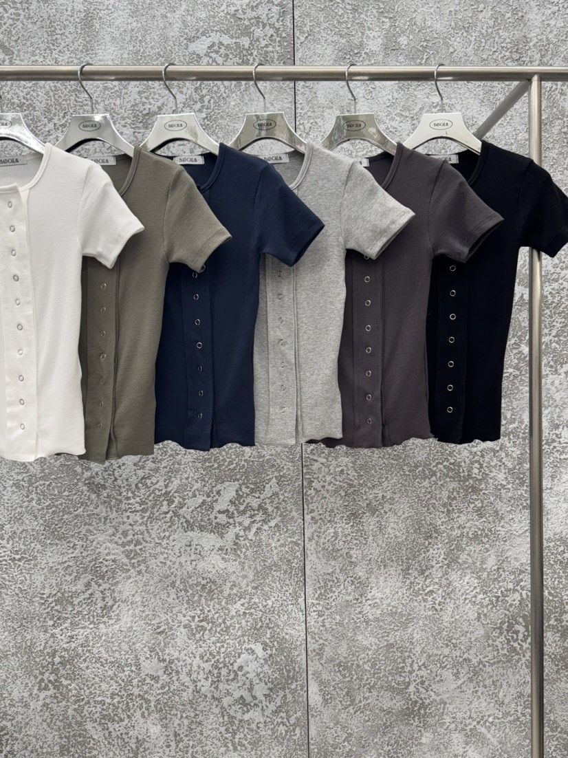 BADCALM韓國直郵女裝新款人氣真品推薦時尚熱賣休閑職業T恤BADCALMT恤