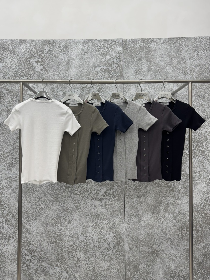 BADCALM韓國直郵女裝新款人氣真品推薦時尚熱賣休閑職業T恤BADCALMT恤