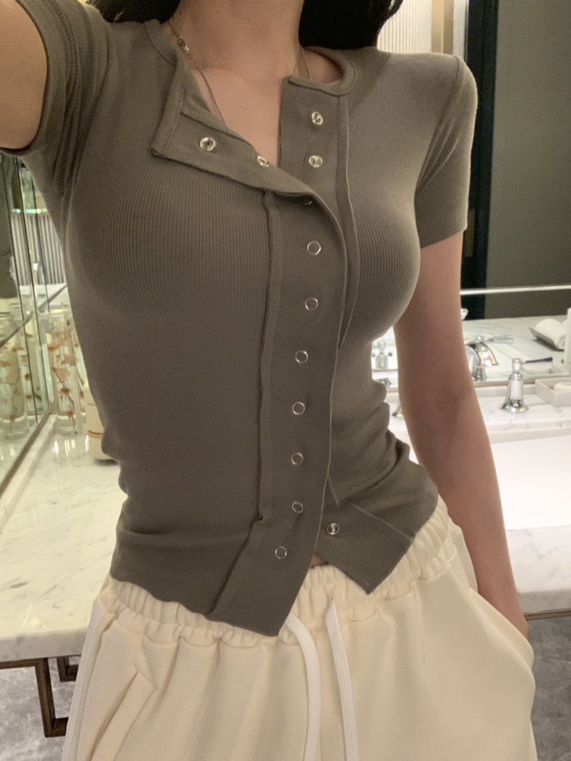 BADCALM韓國直郵女裝新款人氣真品推薦時尚熱賣休閑職業T恤BADCALMT恤