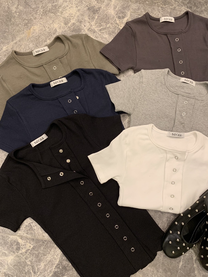 BADCALM韓國直郵女裝新款人氣真品推薦時尚熱賣休閑職業T恤BADCALMT恤