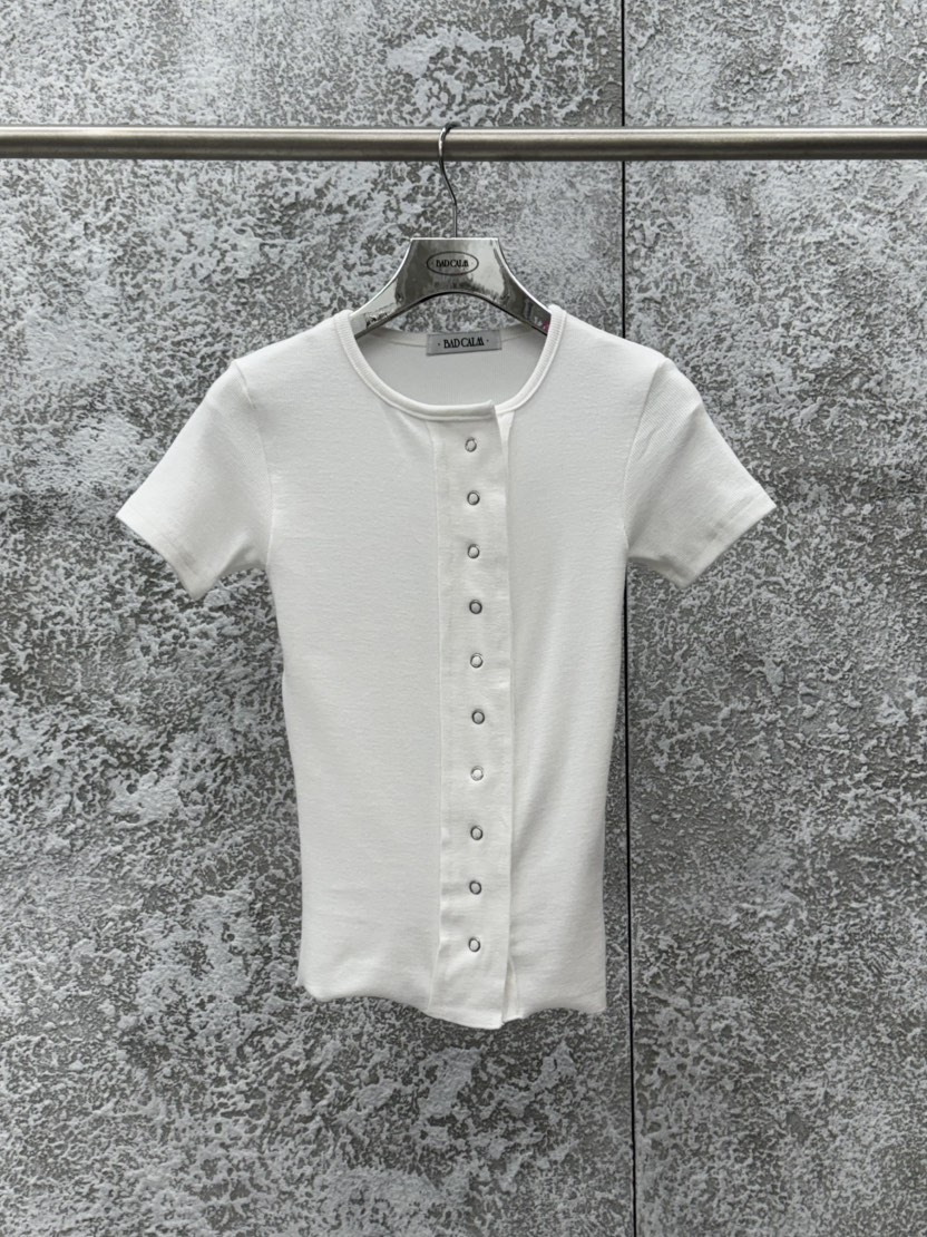 BADCALM韓國直郵女裝新款人氣真品推薦時尚熱賣休閑職業T恤BADCALMT恤圖色1