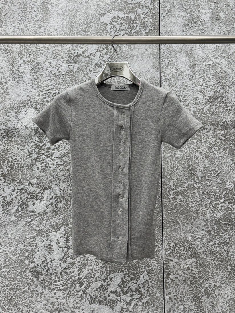 BADCALM韓國直郵女裝新款人氣真品推薦時尚熱賣休閑職業T恤BADCALMT恤圖色4