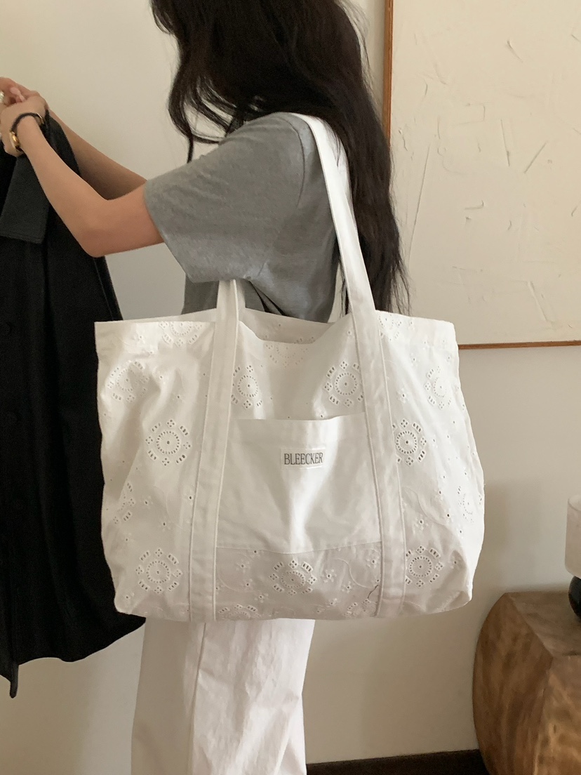 BLEECKER韓國直郵女裝新品時尚推薦人氣熱賣26春夏單肩斜跨包BLEECKER單肩/斜跨包