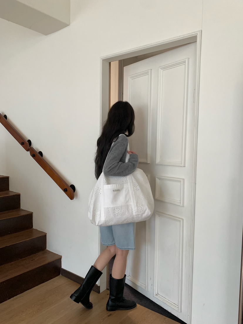 BLEECKER韓國直郵女裝新品時尚推薦人氣熱賣26春夏單肩斜跨包BLEECKER單肩/斜跨包