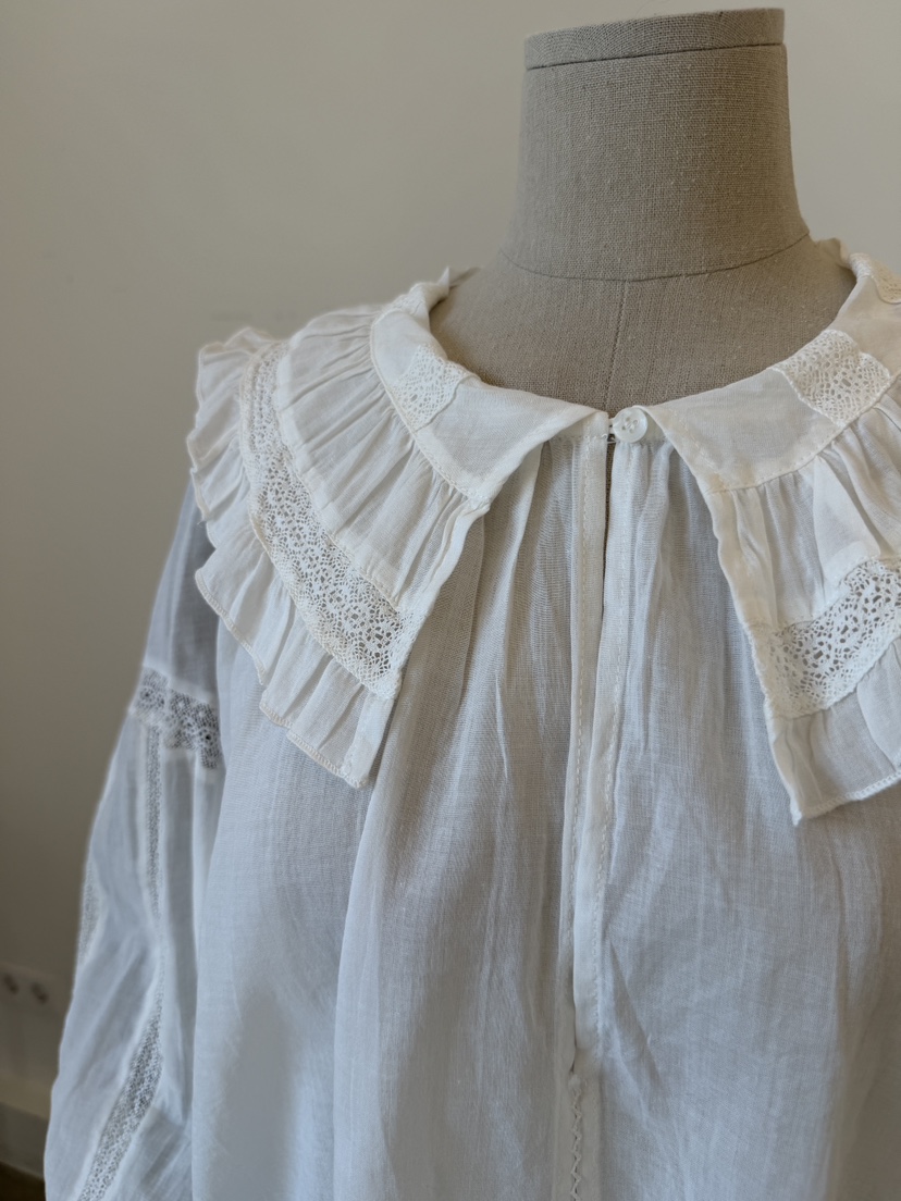 LAUNDRY東大門實拍女裝新款休閑熱賣襯衫蕾絲衫蕾絲亞麻紐扣LAUNDRY襯衫/蕾絲衫