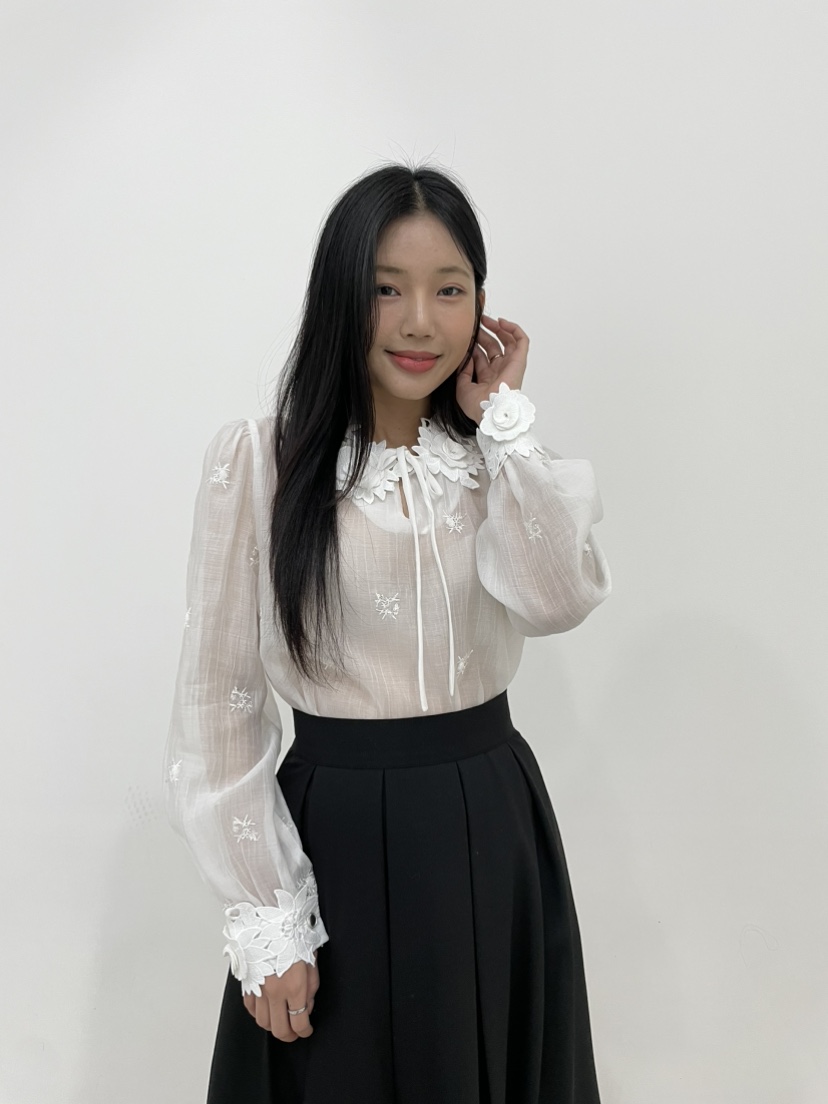 NAPKIN東大門代購女士新款職業人氣真品襯衫蕾絲衫刺繡繡花NAPKIN襯衫/蕾絲衫