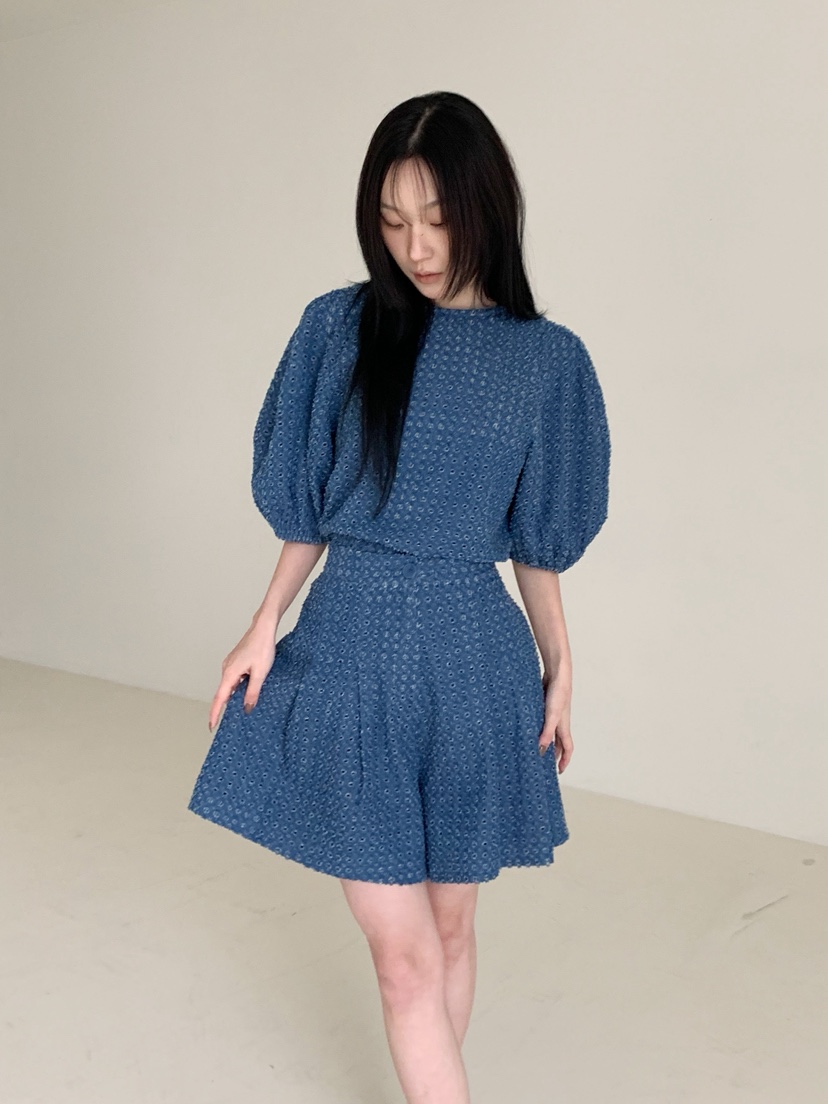 NEOUL東大門實拍女裝新品職業熱賣真品推薦時尚休閑人氣套裝NEOUL/ahin雙領標簽套裝