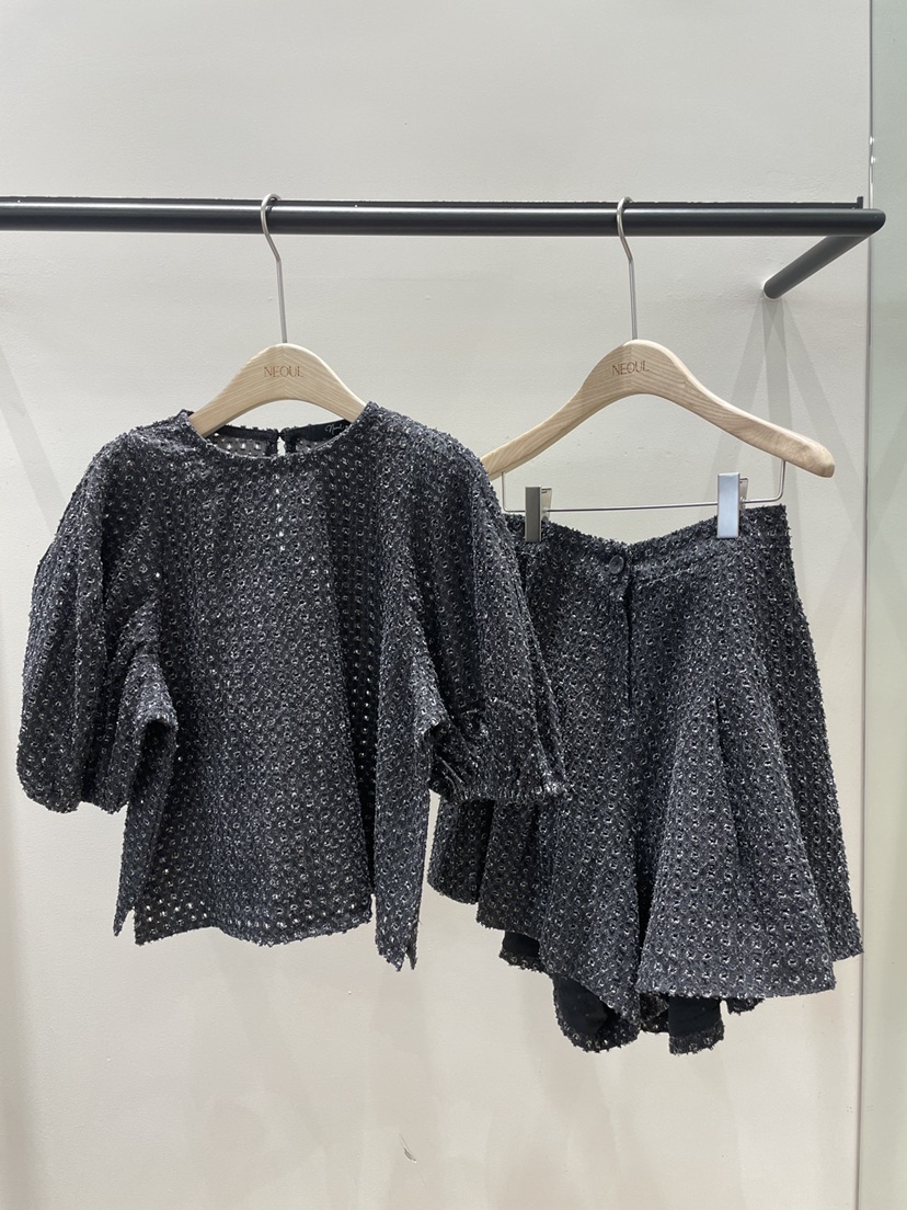 NEOUL東大門實拍女裝新品職業熱賣真品推薦時尚休閑人氣套裝NEOUL/ahin雙領標簽套裝圖色2