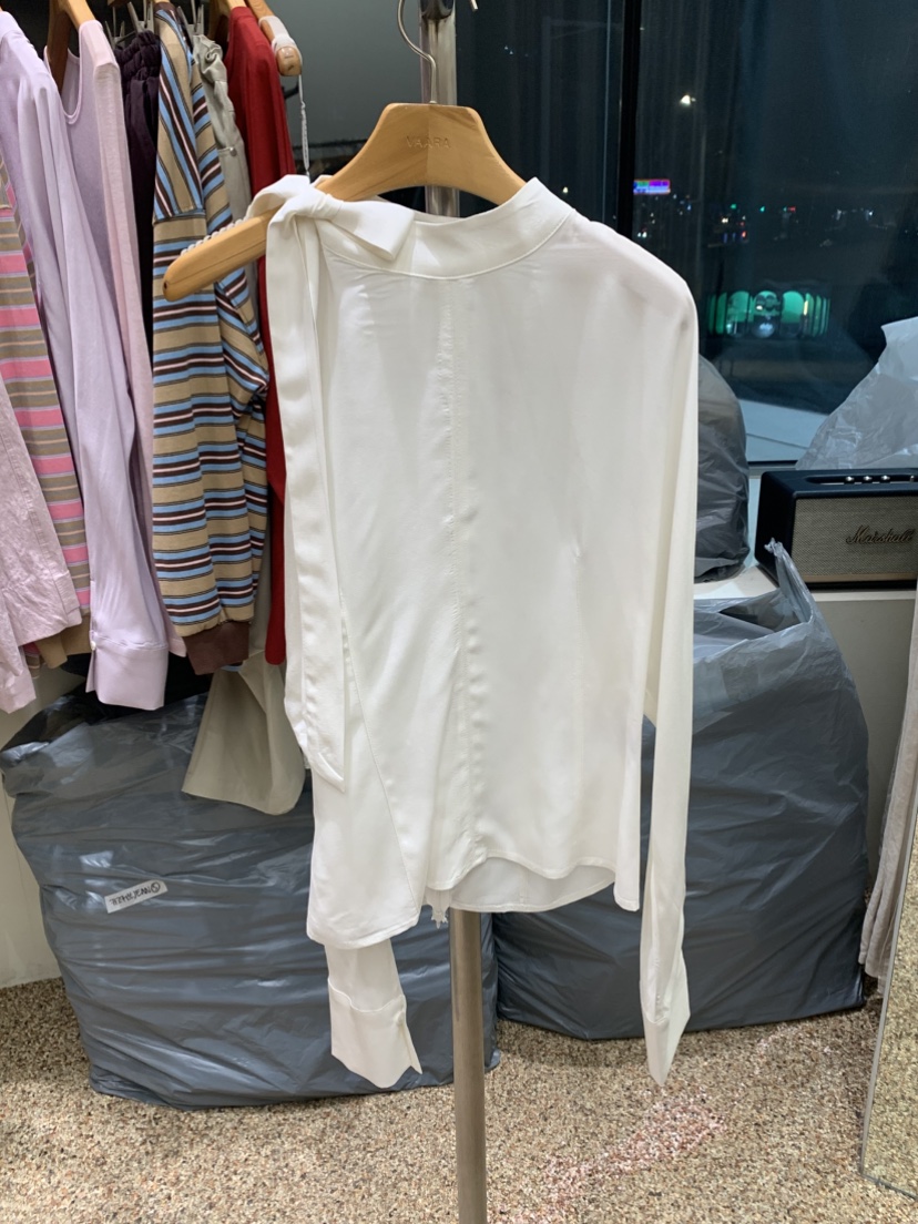 VAARA東大門代購女裝新品真品休閑26春夏職業襯衫蕾絲衫圍巾VAARA襯衫/蕾絲衫圖色2