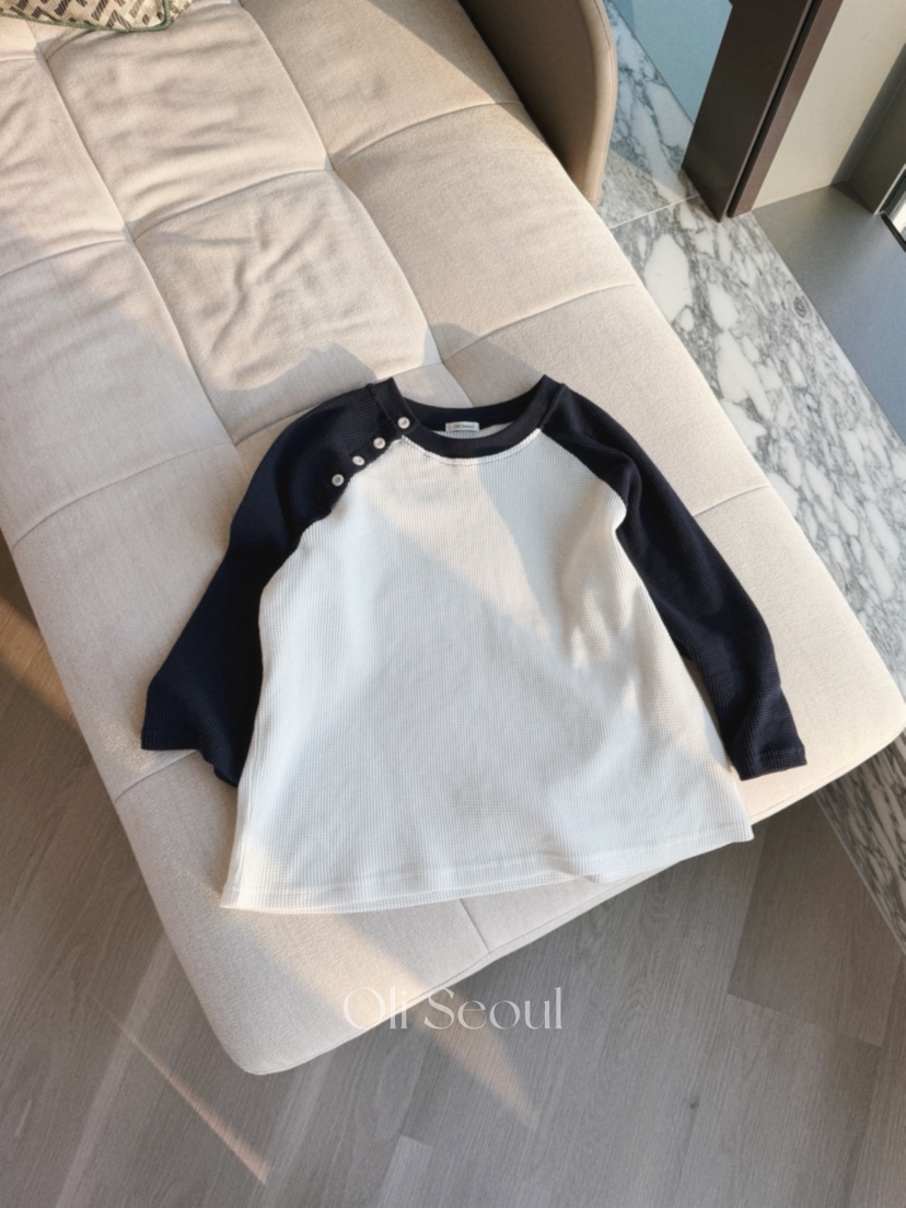 OLI SEOUL東大門直郵女裝新品熱賣職業時尚推薦真品人氣T恤OLI SEOULT恤