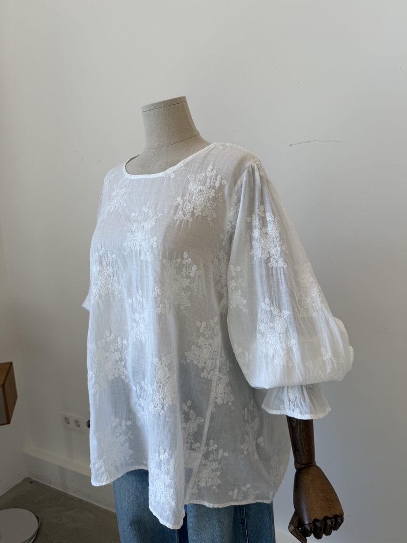 LAUNDRY東大門代購女士新款26春夏襯衫蕾絲衫泡泡袖刺繡亞麻LAUNDRY襯衫/蕾絲衫