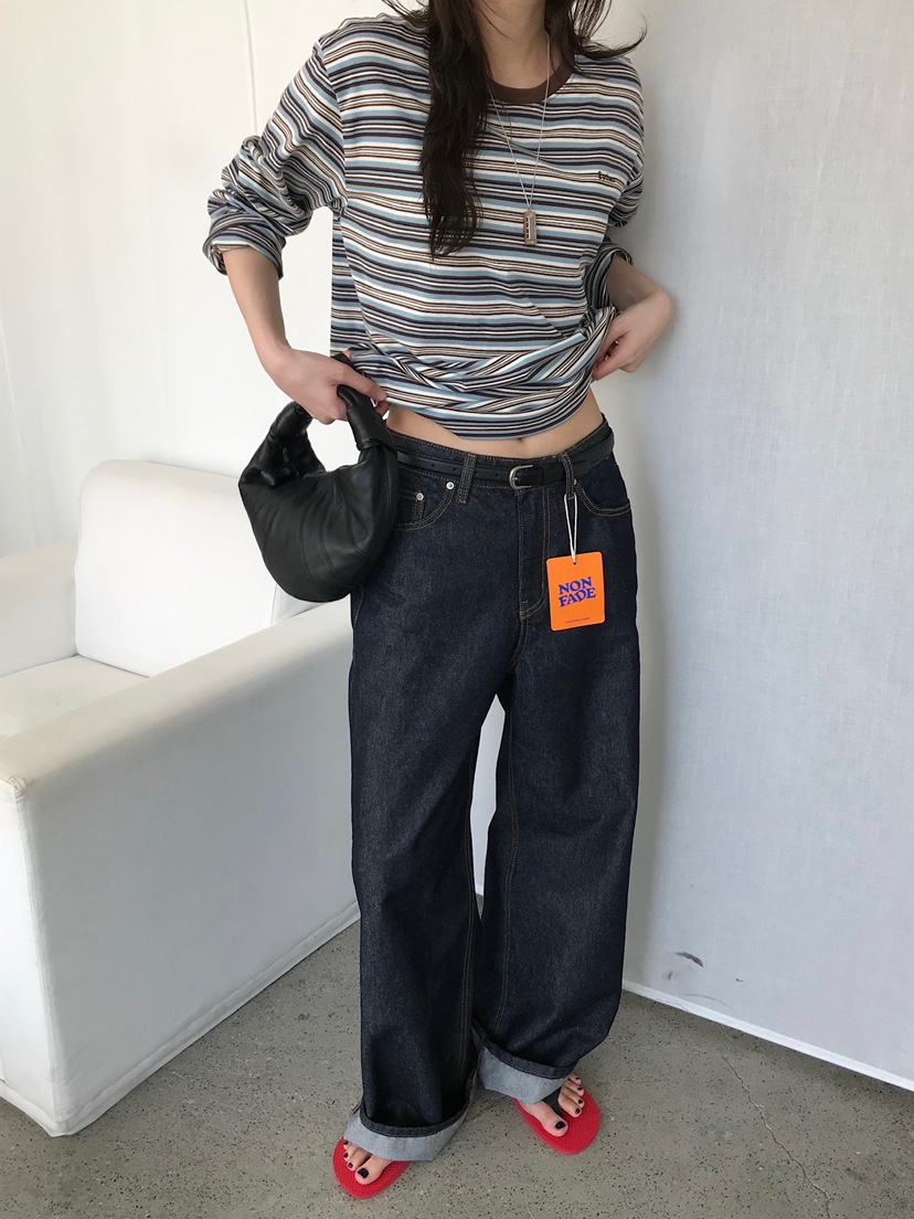 ESCHER韓國直郵女士新品休閑26春夏時尚真品人氣長袖T恤刺繡ESCHER長袖T恤