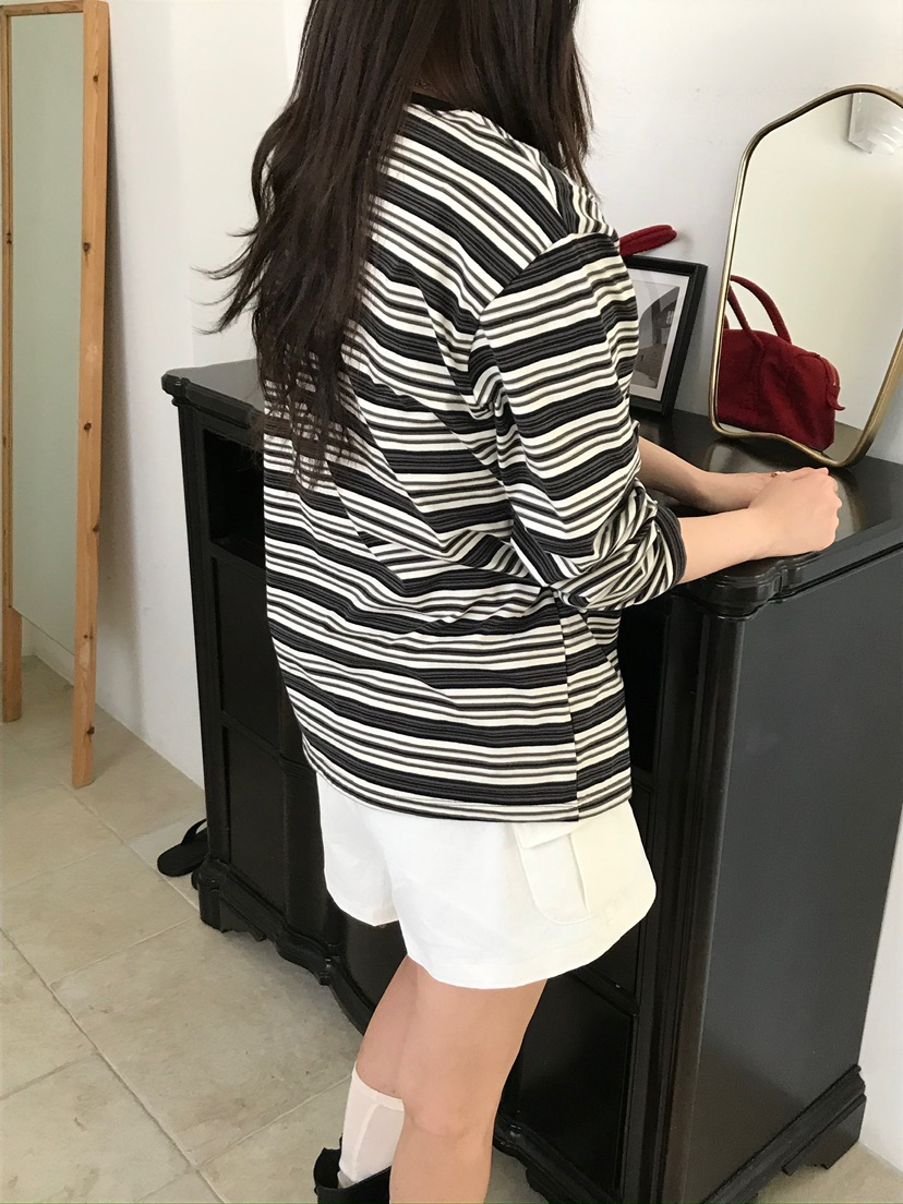 ESCHER韓國直郵女士新品休閑26春夏時尚真品人氣長袖T恤刺繡ESCHER長袖T恤