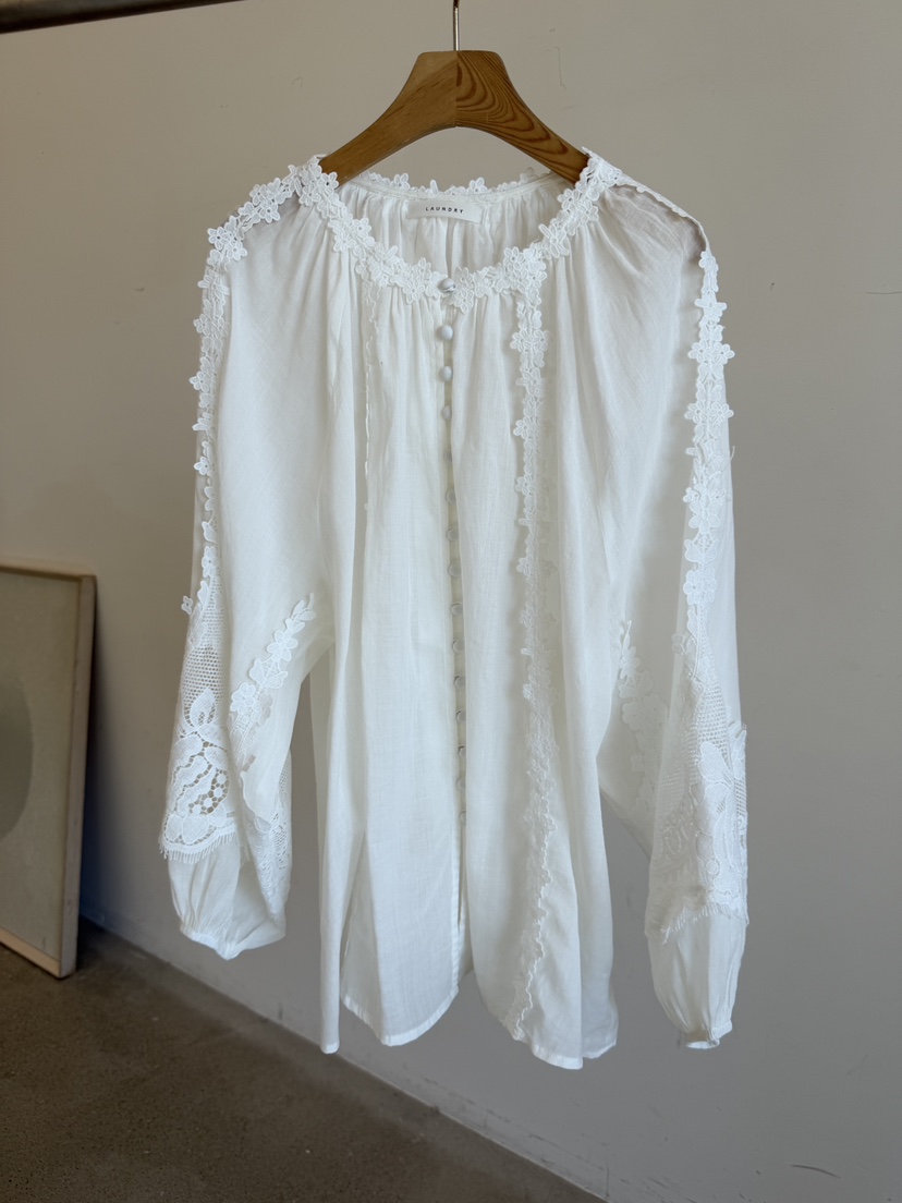 LAUNDRY韓國直郵女裝新款真品職業時尚推薦襯衫蕾絲衫亞麻LAUNDRY襯衫/蕾絲衫