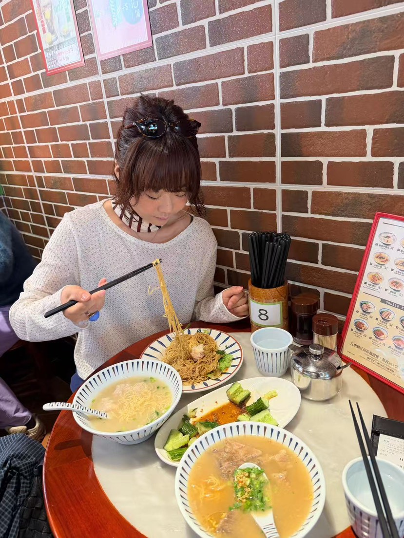 OLI SEOUL韓國直郵女裝新品26春夏真品休閑熱賣人氣長袖T恤OLI SEOUL長袖T恤