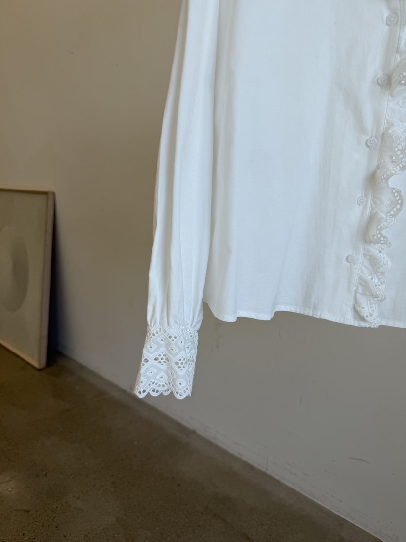 LAUNDRY東大門實拍女裝新品熱賣職業推薦襯衫蕾絲衫棉質蕾絲LAUNDRY襯衫/蕾絲衫