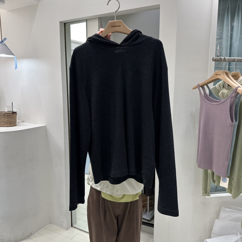 OURMOMENT東大門直郵女裝新款時尚真品休閑26春夏長袖T恤OURMOMENT長袖T恤圖色2