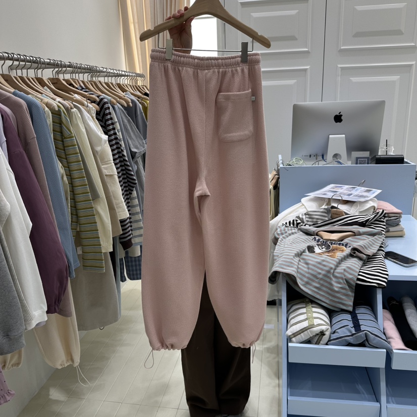 OURMOMENT東大門代購女士新款真品熱賣26春夏時尚人氣休閑褲OURMOMENT休閑褲